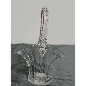 CLEAR CRYSTAL GLASS HANDLED BASKET VASE DAISY FLORAL ETCHED PATTERN VTG